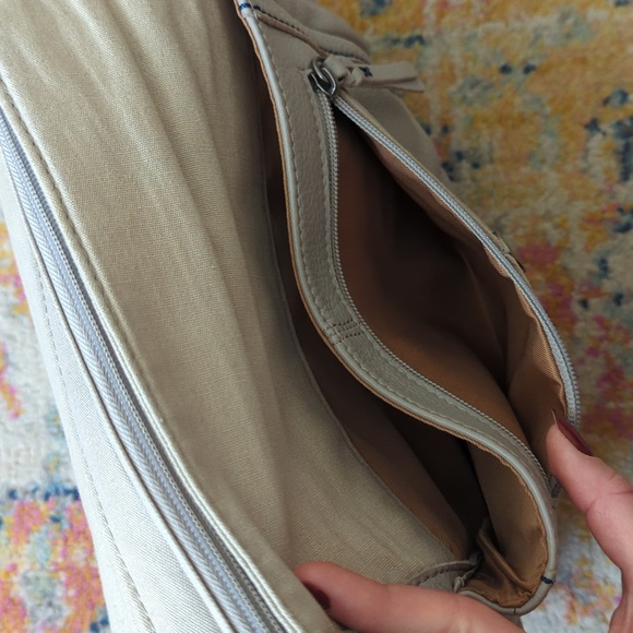 The Sak Ventura Classic Genuine Pebbled Leather Convertible Backpack Light Gray - Picture 6 of 16